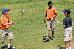 kids-playing-golf17